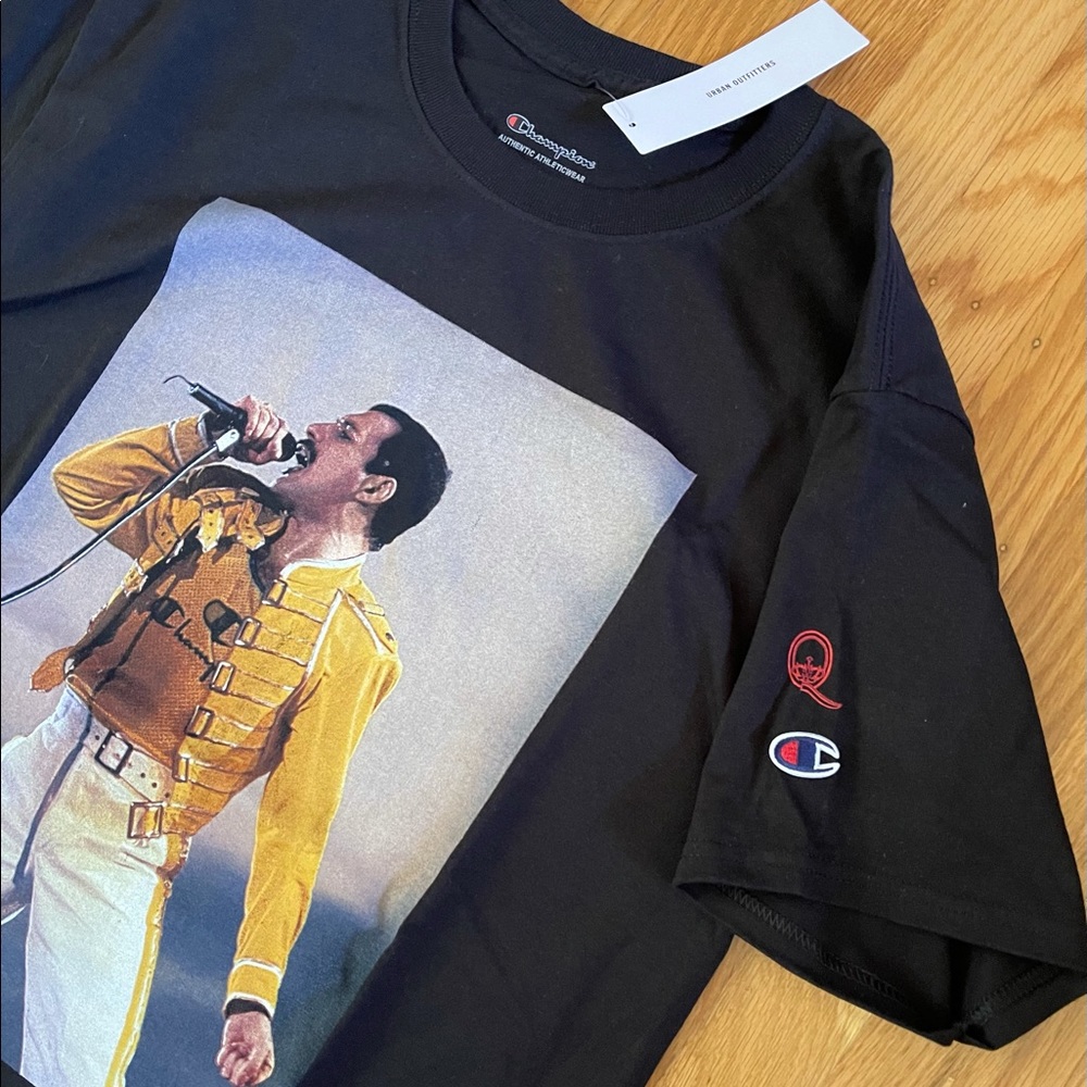 Champion Queen T-shirt Limited Q edition Unisex